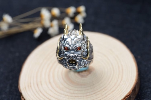 s925 sterling silver retro Thai silver men's fashion domineering open faucet zodiac dragon fashion ring set with garnet s925 sterling silver retro Thai silver men's fashion domineering open faucet zodiac dragon fashion ring set with garnet