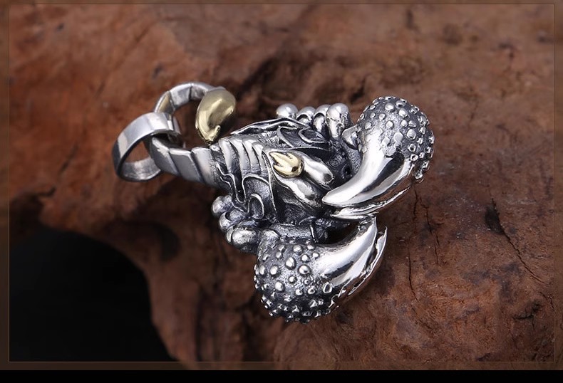 S925 Pure Silver Jewelry Thai Silver Domineering Retro Scorpion Charm Pendant for Men and Women, Fashionable and Trendy
