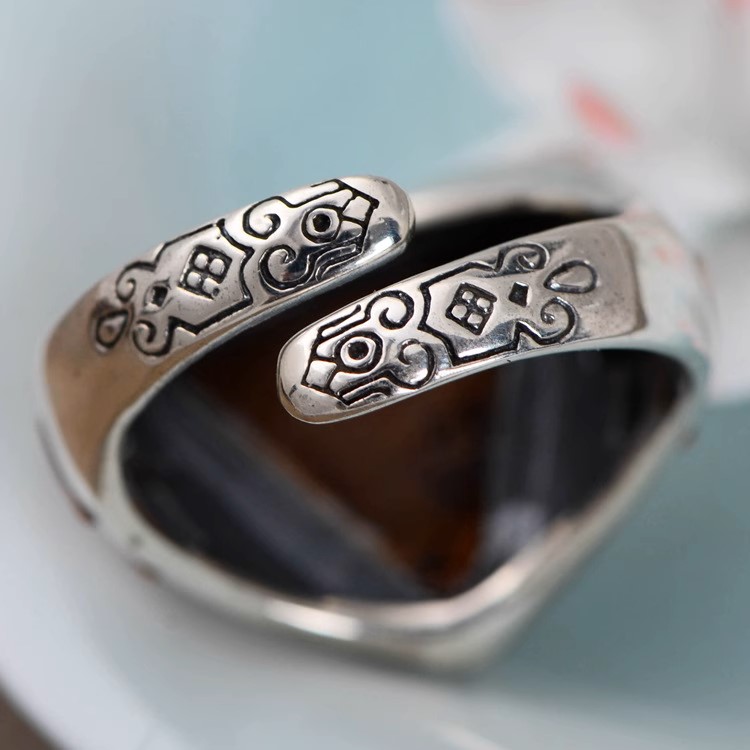 s925 sterling silver retro Thai silver fashionable personality Egyptian Pharaoh triangle eye of God men's live mouth ring
