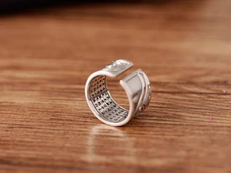 S999 sterling silver retro Thai silver koi carp carp heart by Lady, male open type ring with fish index ring year after year