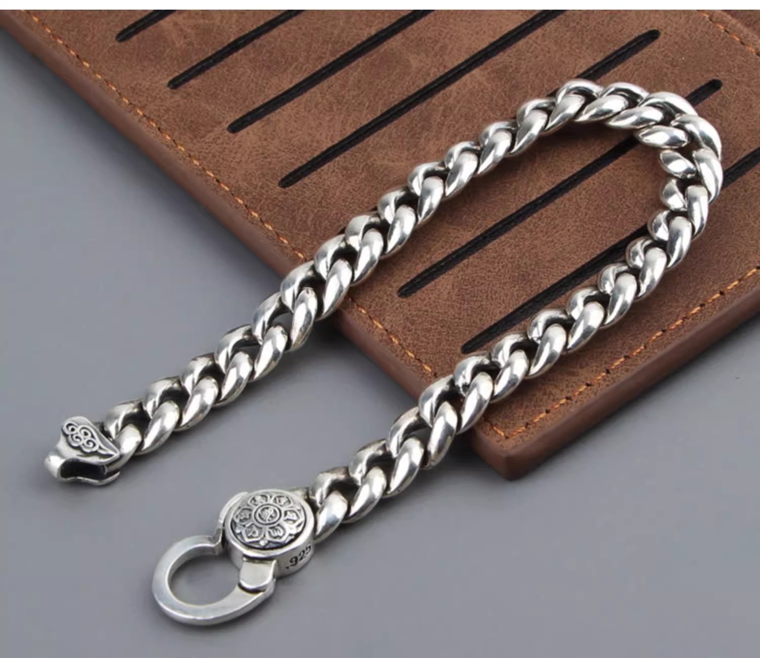 S925 sterling silver vintage court six-word mantra simple polished surface bracelet for men and women, Chinese style, versatile