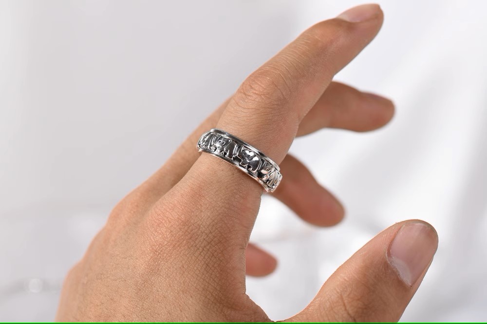 s925 sterling silver jewelry fashion trend personality three-dimensional relief elephant rotating men and women fashionable coup