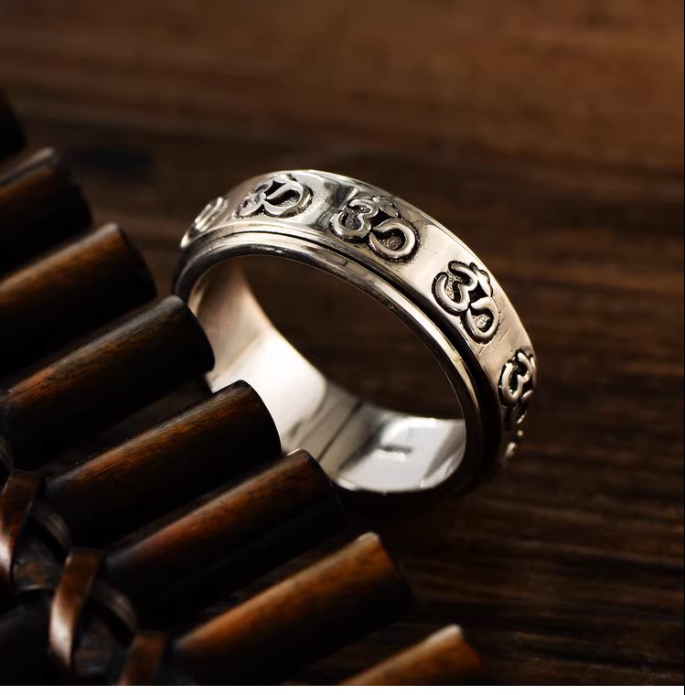 s925 sterling silver jewelry retro fashion trend men's and women's Sanskrit six-character mantra simple rotatable ring ring