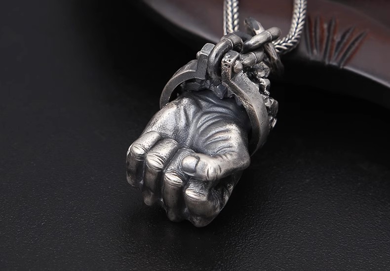 925 Sterling Silver Hercules Fist Pendant, Retro Thai Silver Fashion Necklace, Men's Pendant, Unique and Dominant Design