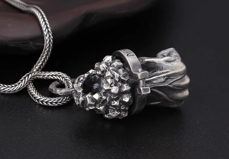 925 Sterling Silver Hercules Fist Pendant, Retro Thai Silver Fashion Necklace, Men's Pendant, Unique and Dominant Design