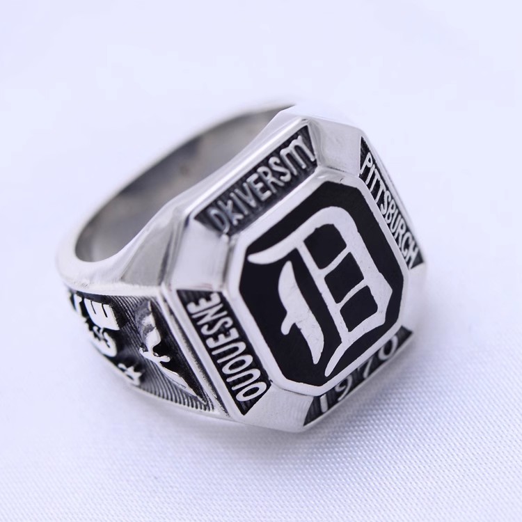 S925 sterling silver retro Thai silver man domineering Lion Fashion Vampire Diary Ring Male Lion Eagle D ring