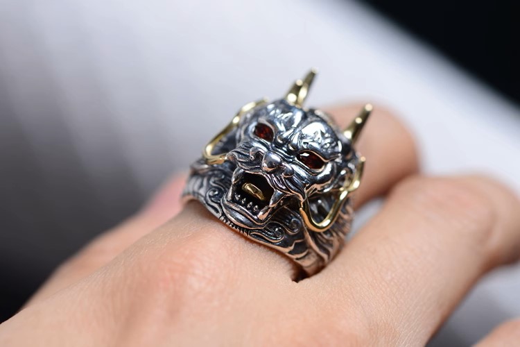 s925 sterling silver retro Thai silver men's fashion domineering open faucet zodiac dragon fashion ring set with garnet