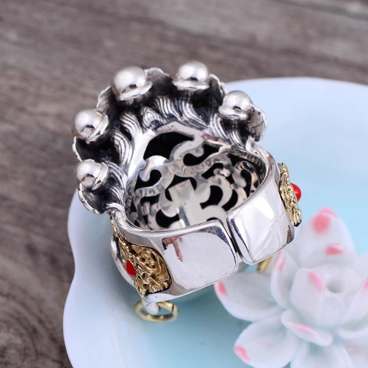 S925 sterling silver vintage Thai silver, domineering Black Sky God Skull Man style index finger ring gift ring