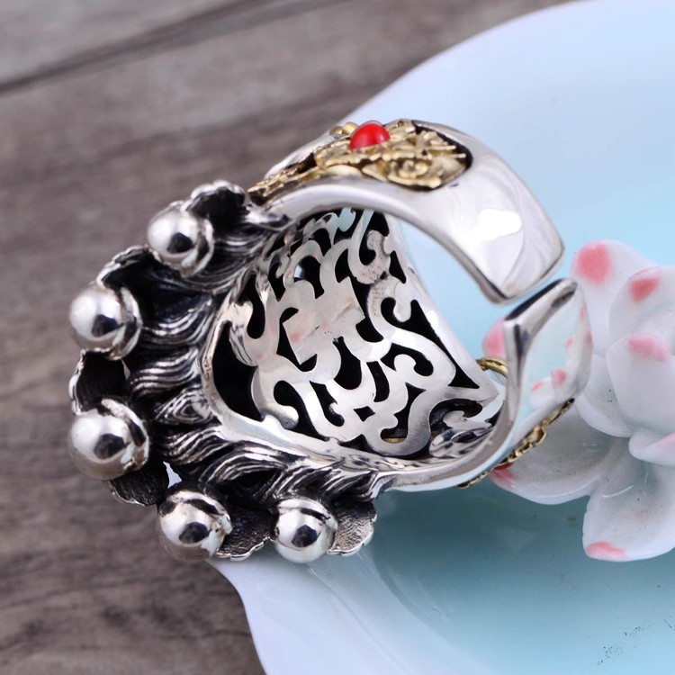 S925 sterling silver vintage Thai silver, domineering Black Sky God Skull Man style index finger ring gift ring